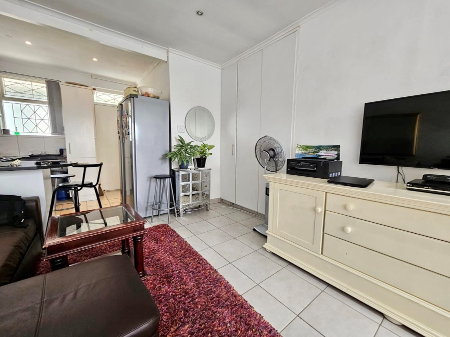 0 Bedroom Property for Sale in Sea Point Western Cape